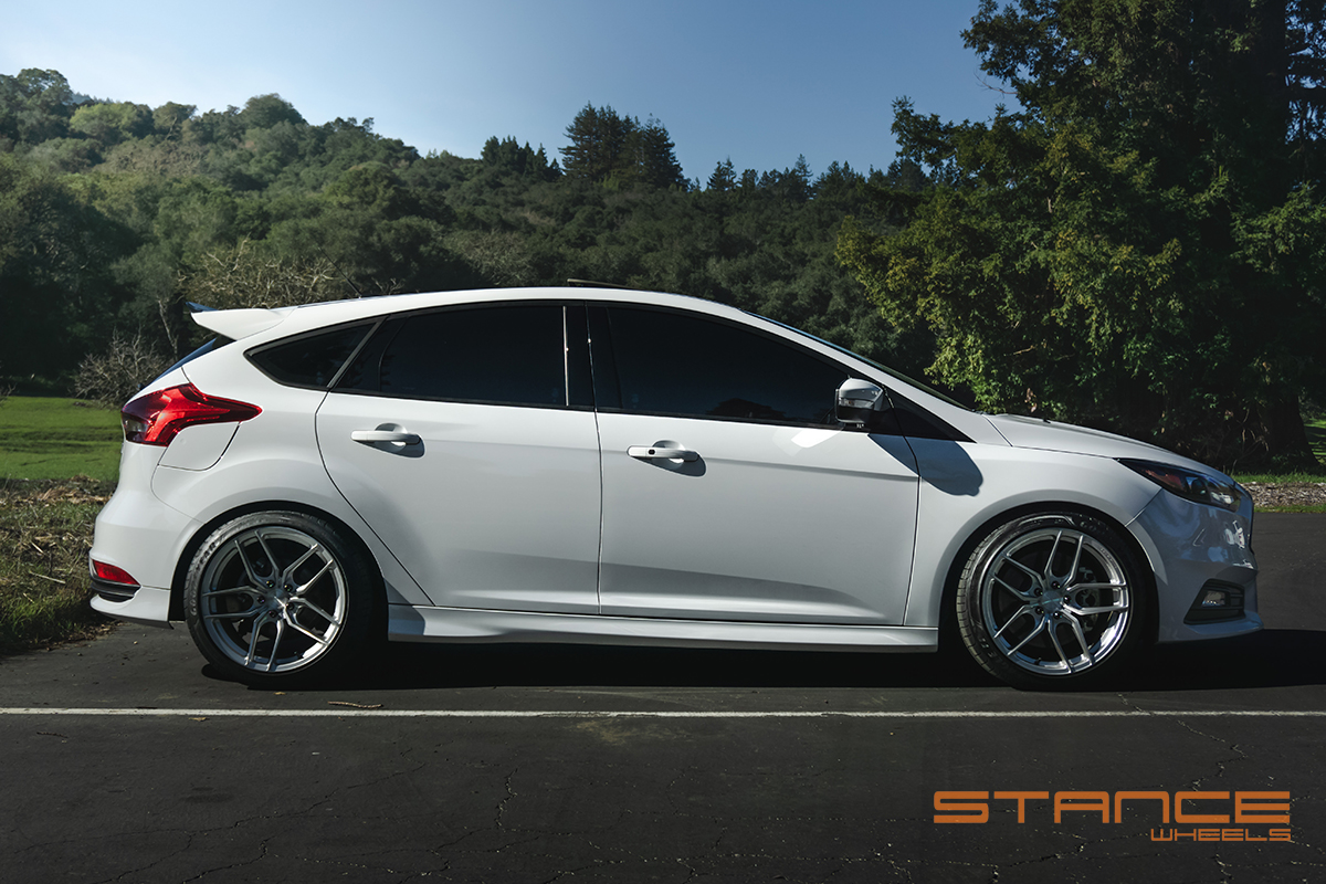 ford_focus_st_stance_sf03_brushed_silver (6)